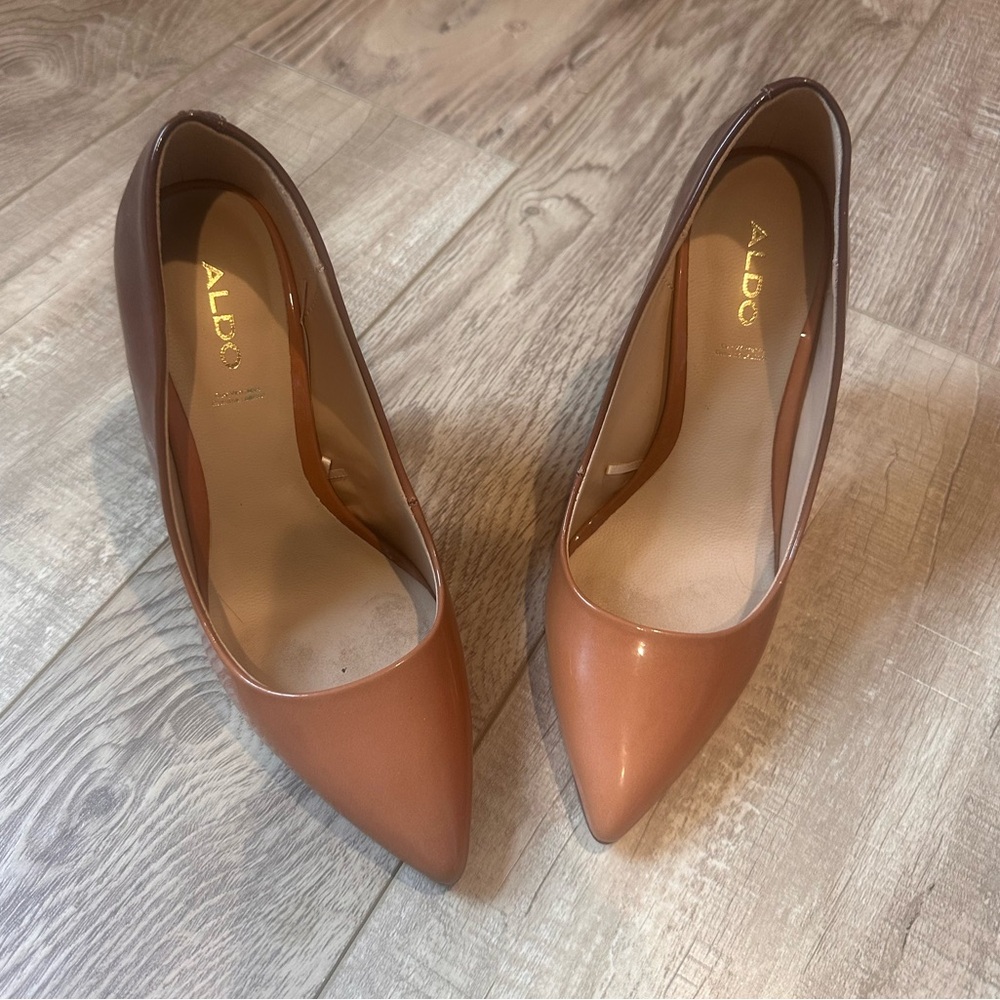 Aldo heels , barely worn